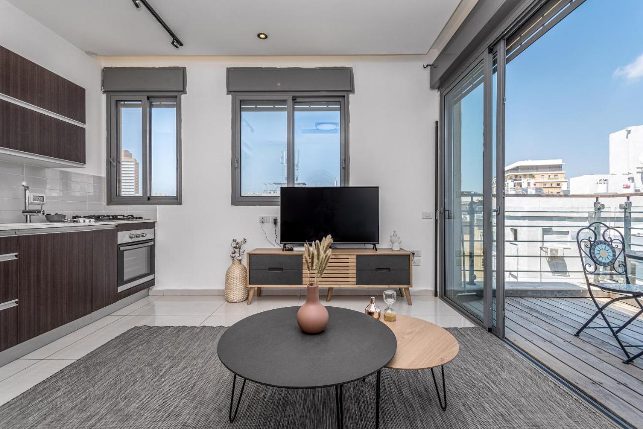 Superb 1,5 Bdr W Balcony Close To The Beach Tel Aviv Bagian luar foto